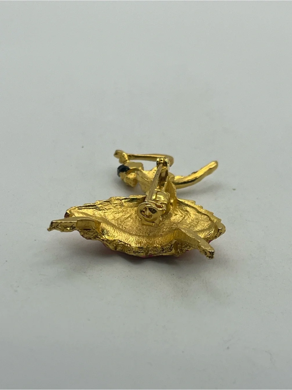 Ballerina dancer gold tone pink enamel vintage brooch pin
